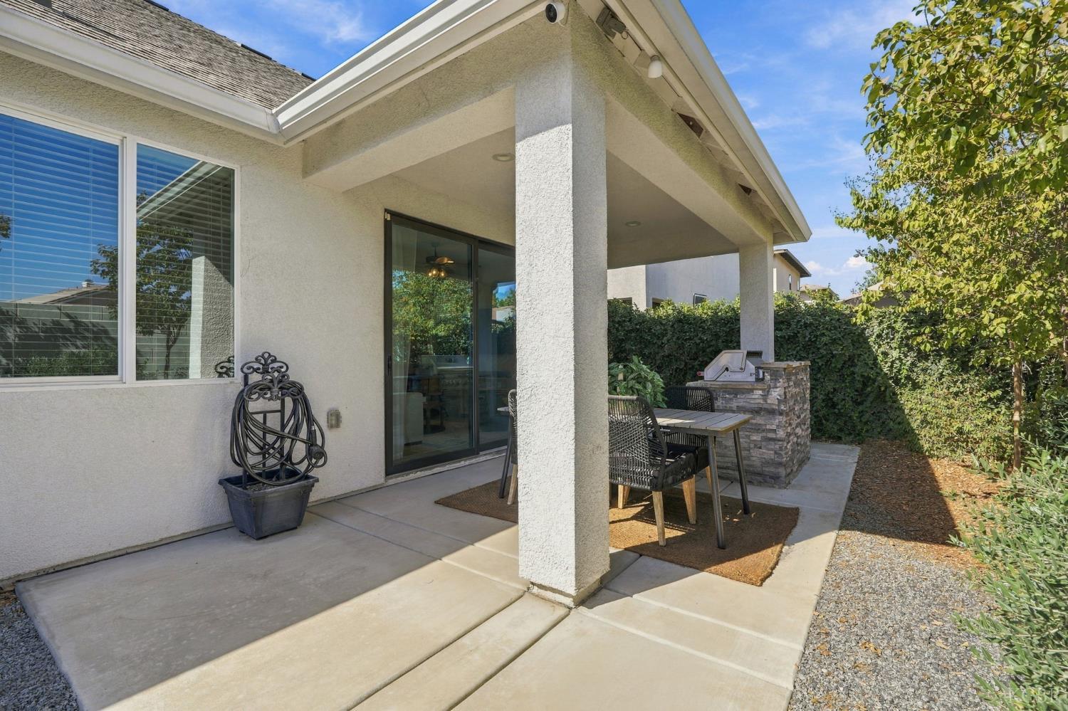 4432 S University St, Visalia, CA 92377