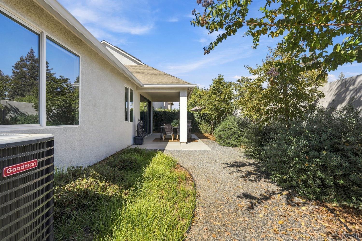 4432 S University St, Visalia, CA 92377