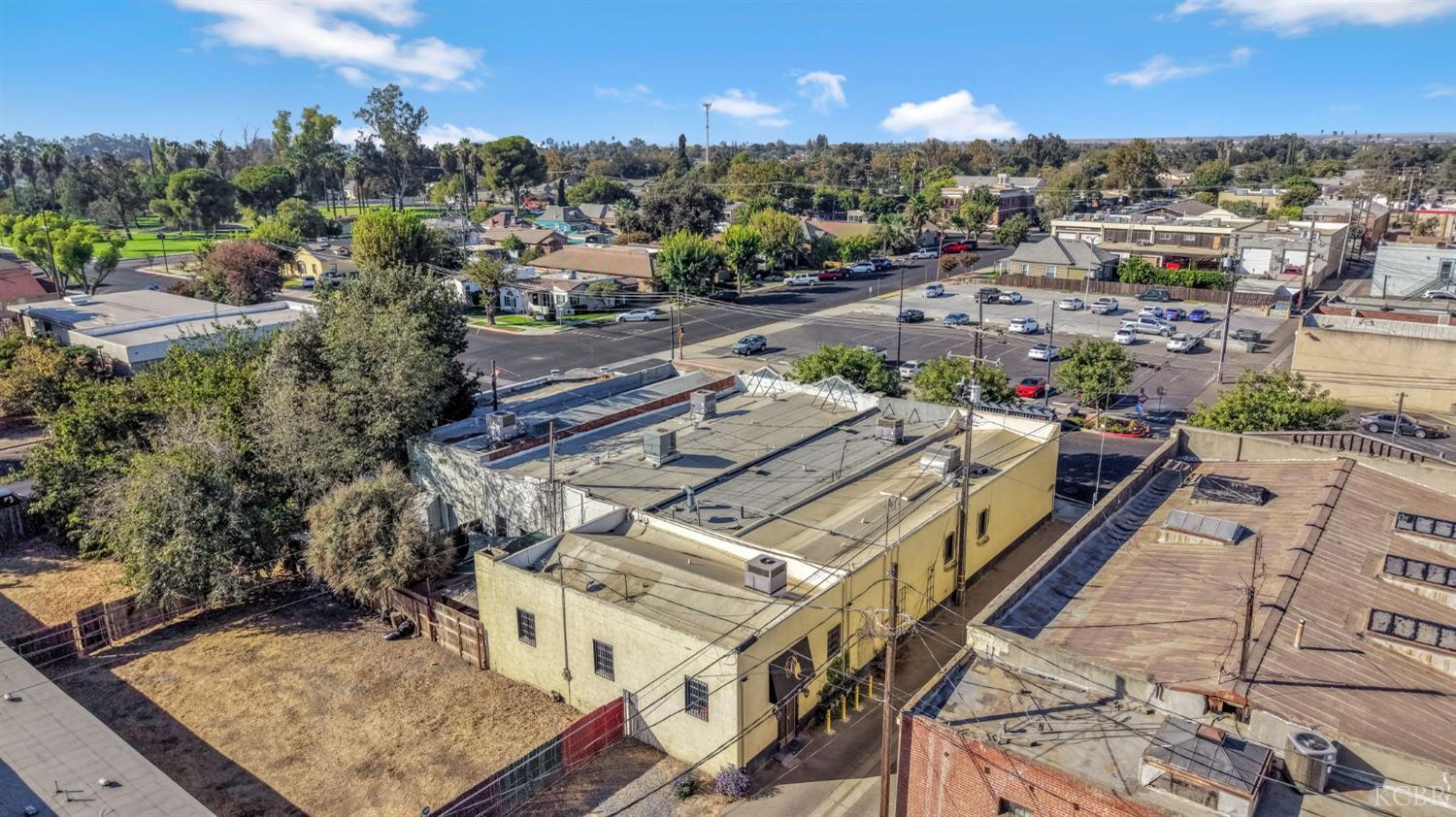 222 Heinlen St, Lemoore, CA 93245