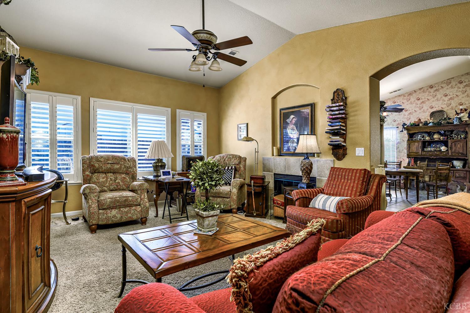 514 Mallard Ave, Lemoore, CA 93245