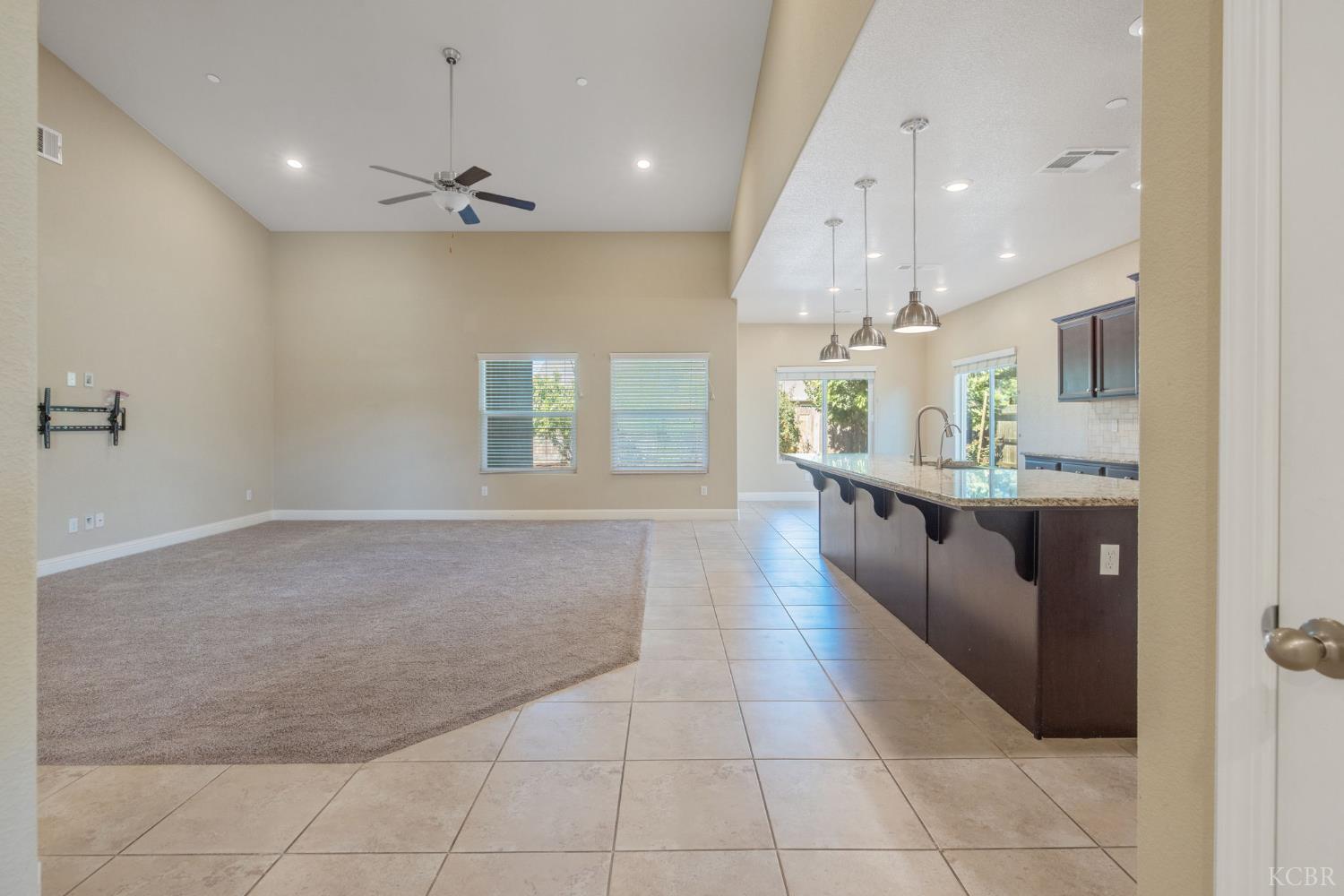 2521 N Fontana St, Visalia, CA 93291