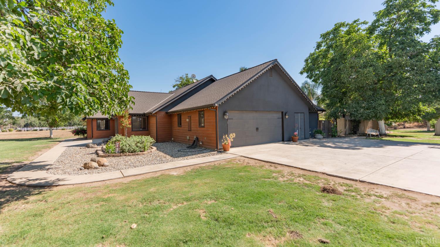 28821 Road 168, Visalia, CA 93292
