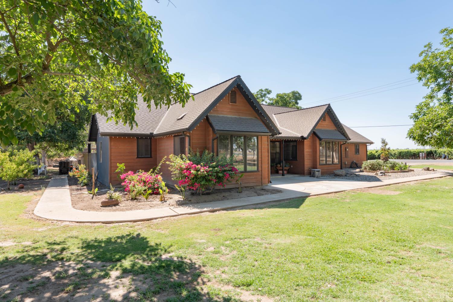28821 Road 168, Visalia, CA 93292
