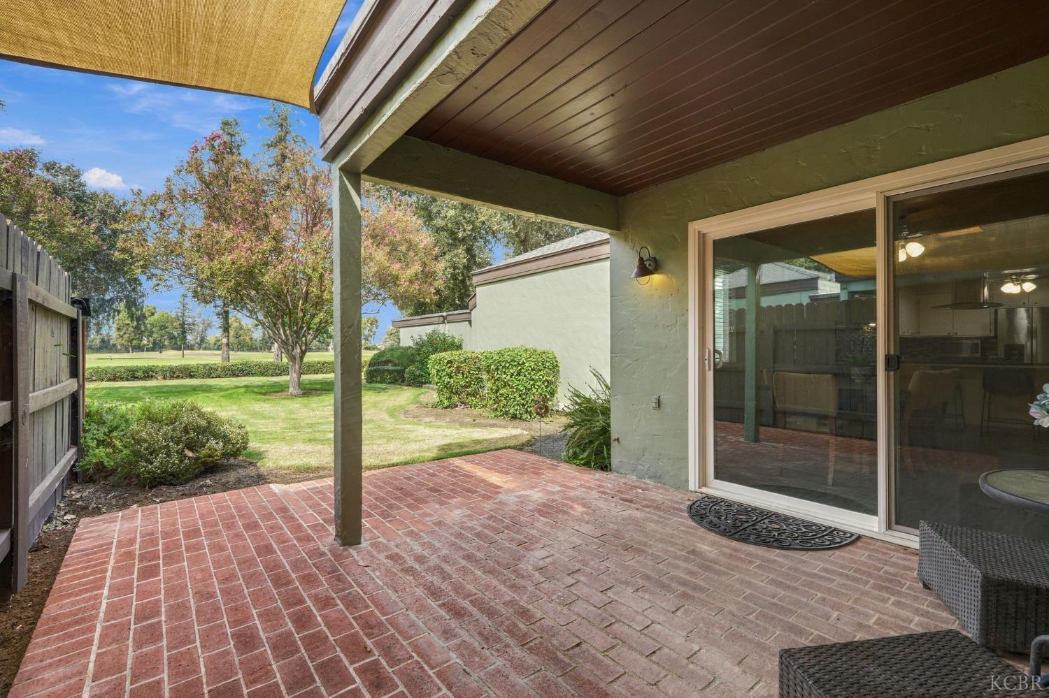 2950 W Border Links Dr, Visalia, CA 93291