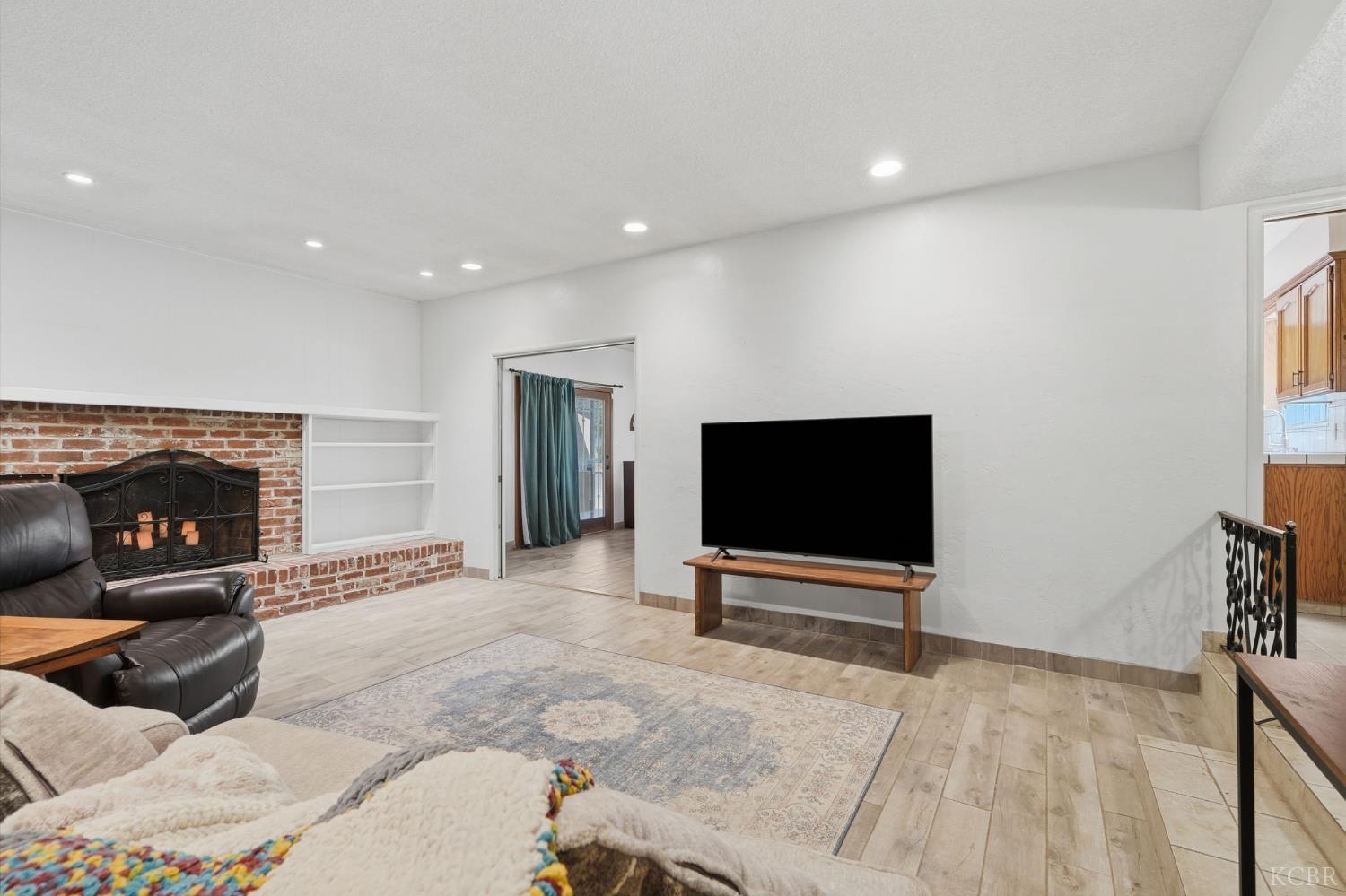 2234 W Cambridge Ave, Visalia, CA 93277