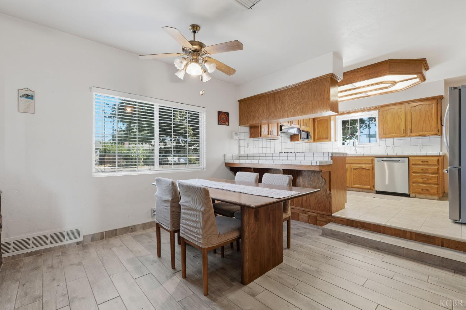 2234 W Cambridge Ave, Visalia, CA 93277