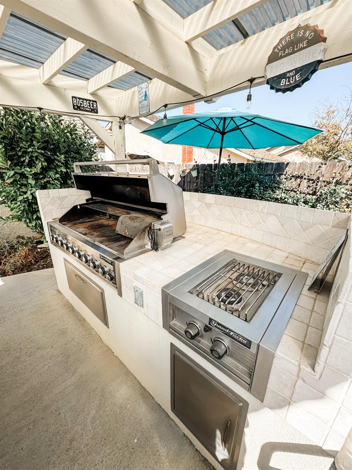 1452 Maple Ct, Lemoore, CA 93245