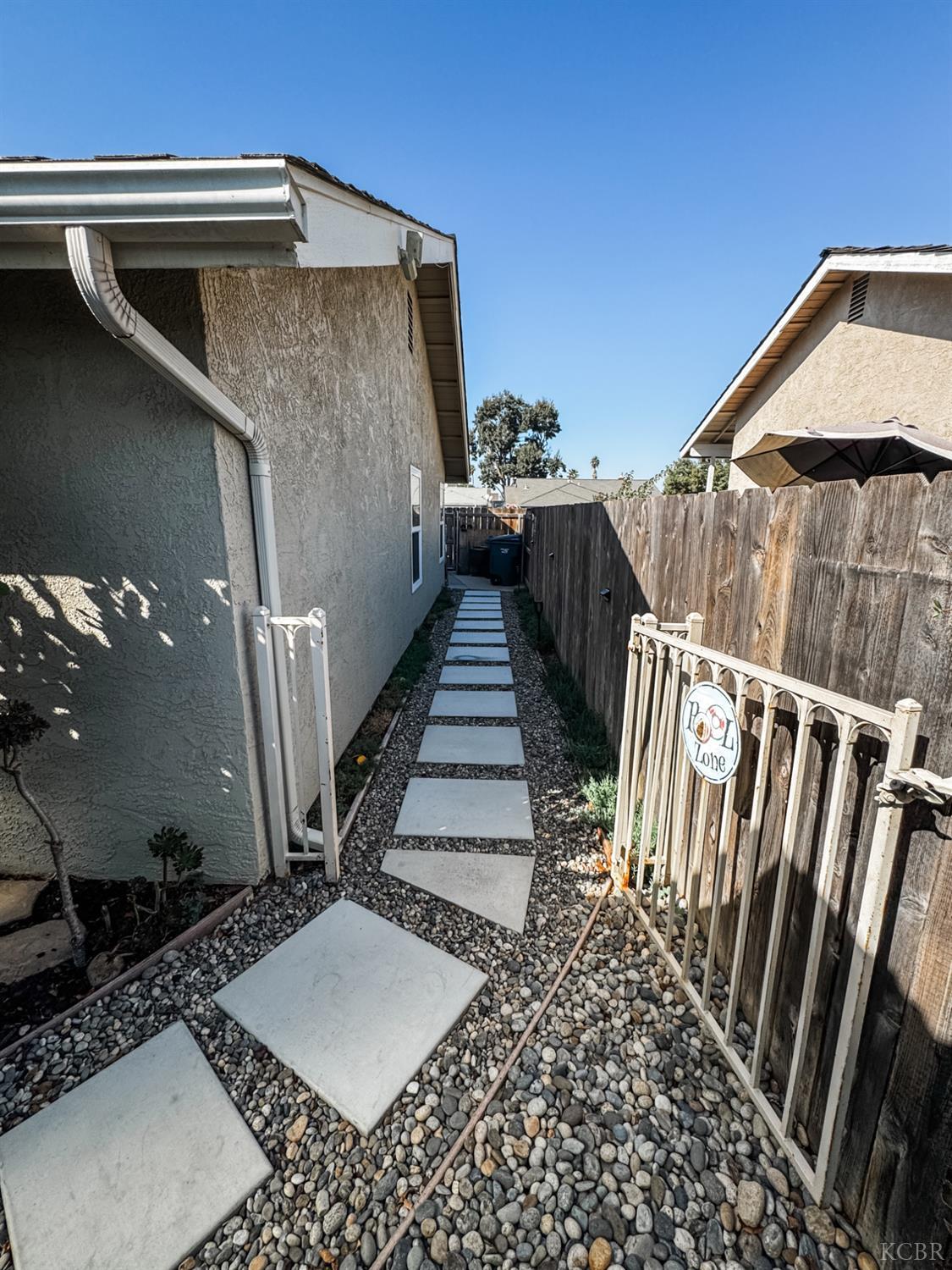 1452 Maple Ct, Lemoore, CA 93245