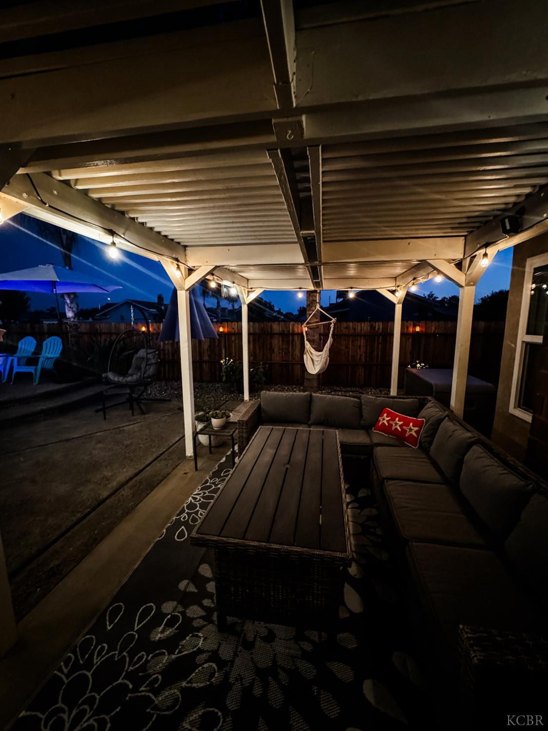 1452 Maple Ct, Lemoore, CA 93245