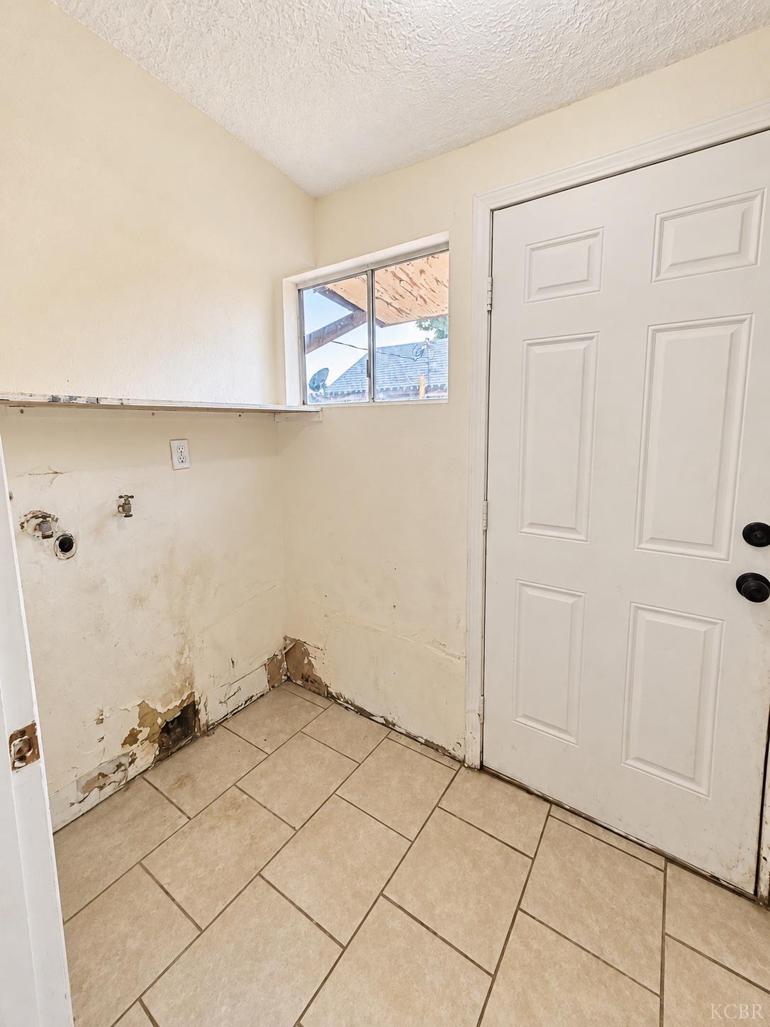 807 Castaic Ave, Bakersfield, CA 93308