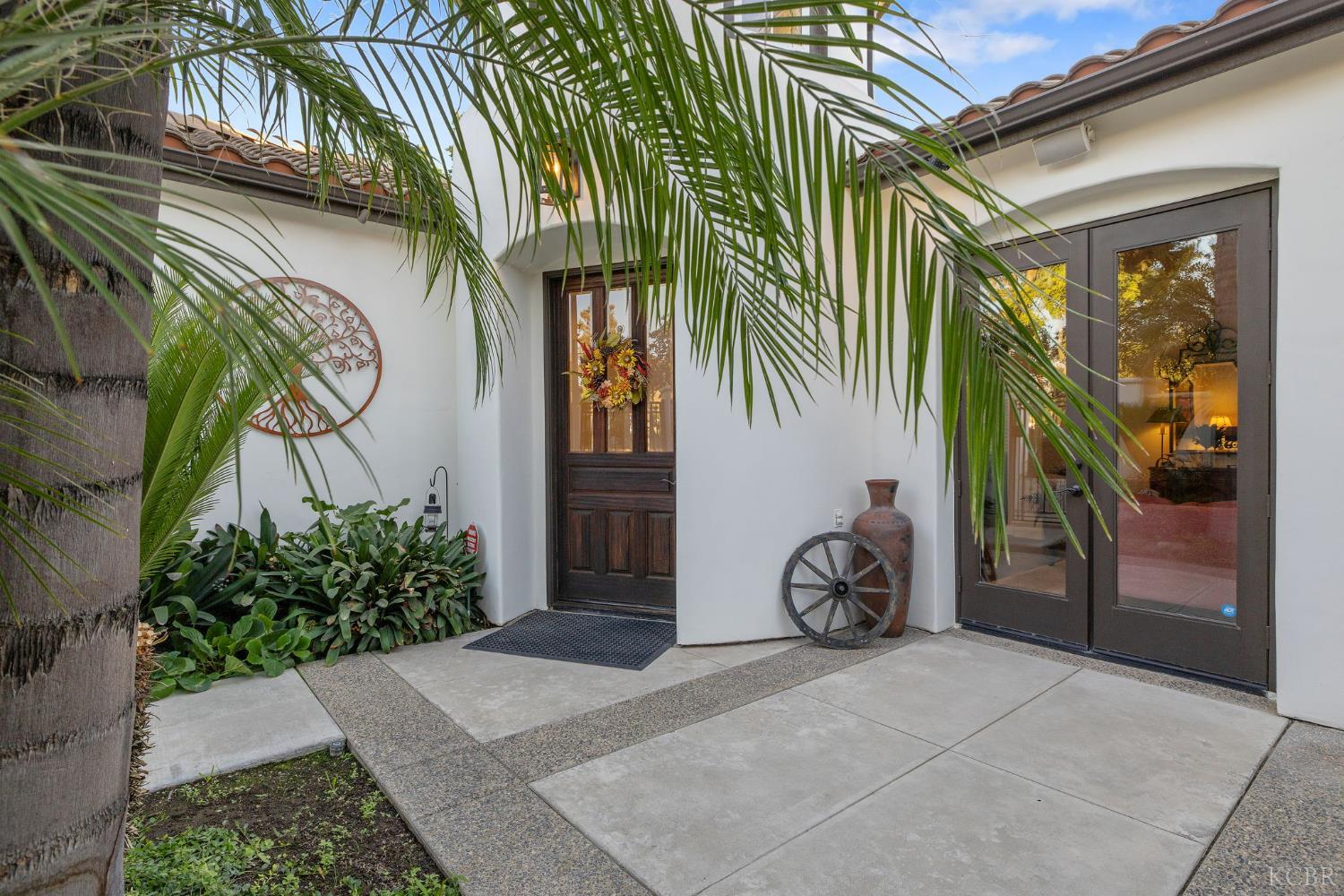 2305 N Teddy St N, Visalia, CA 93291