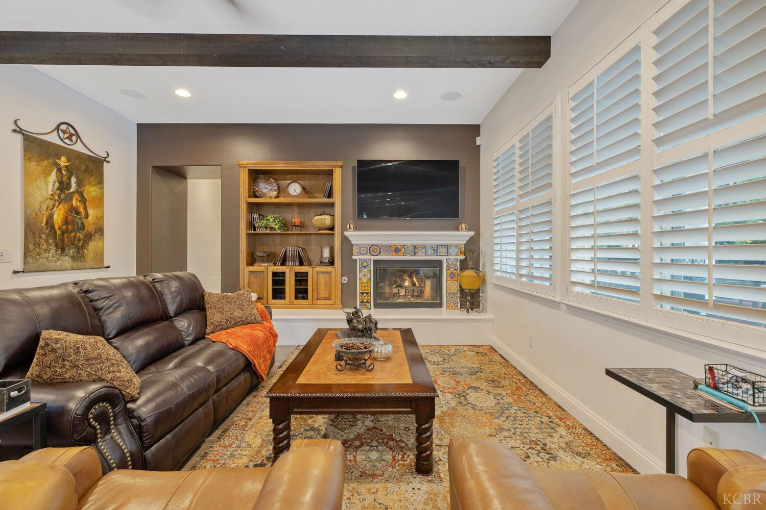 2305 N Teddy St N, Visalia, CA 93291