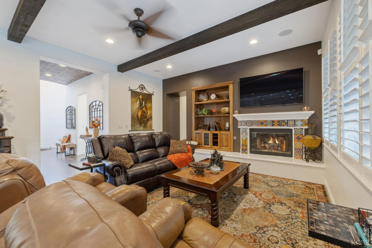 2305 N Teddy St N, Visalia, CA 93291