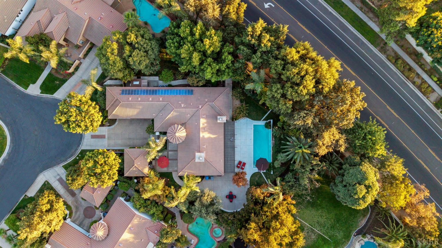 2305 N Teddy St N, Visalia, CA 93291