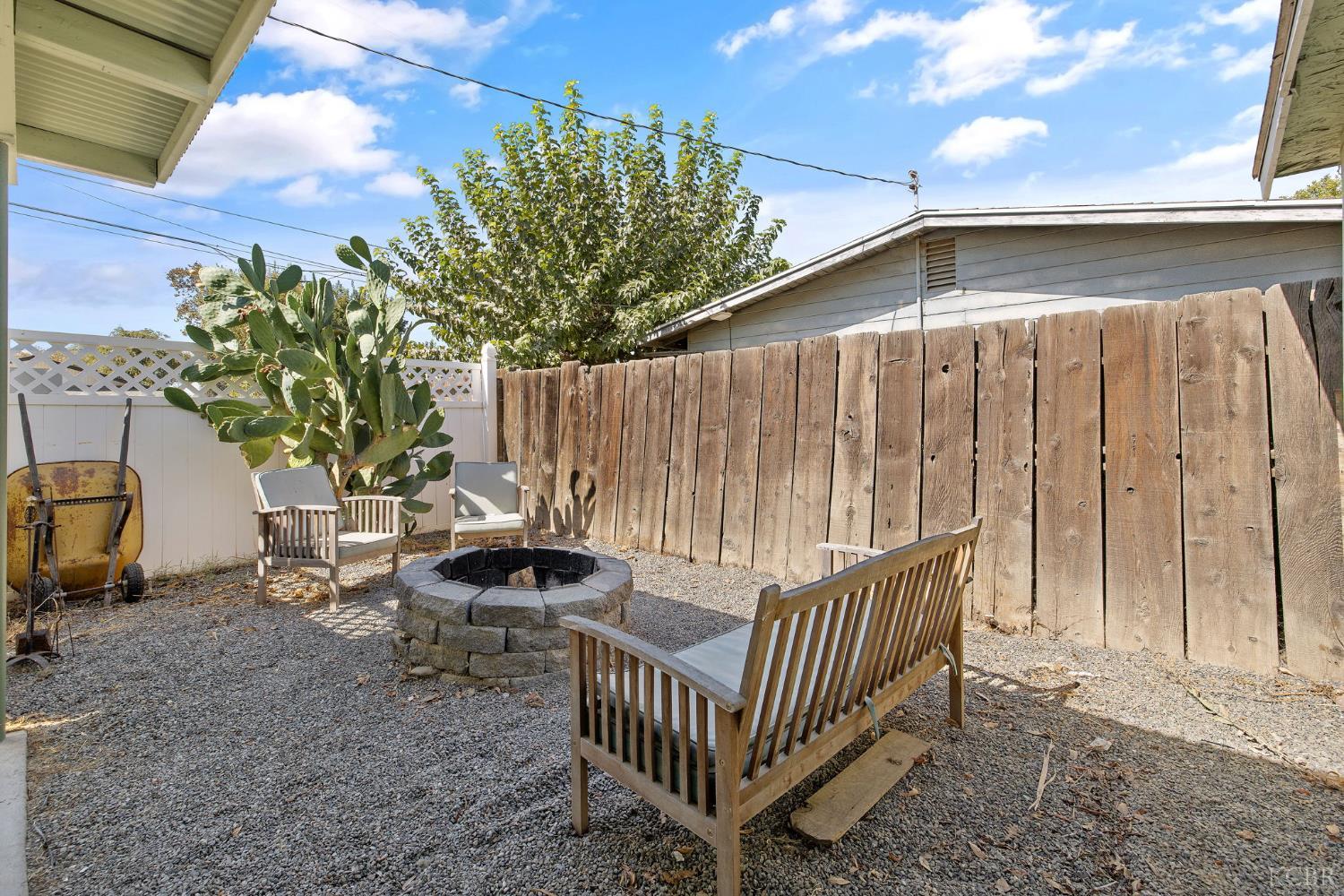 126 Powell Ave, Lemoore, CA 93245