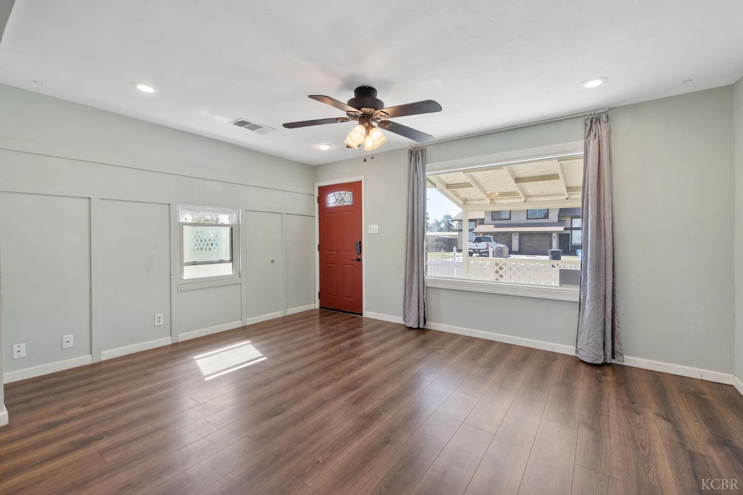 126 Powell Ave, Lemoore, CA 93245