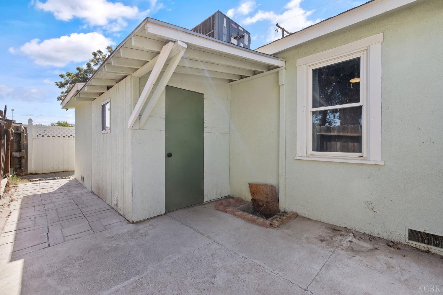 126 Powell Ave, Lemoore, CA 93245