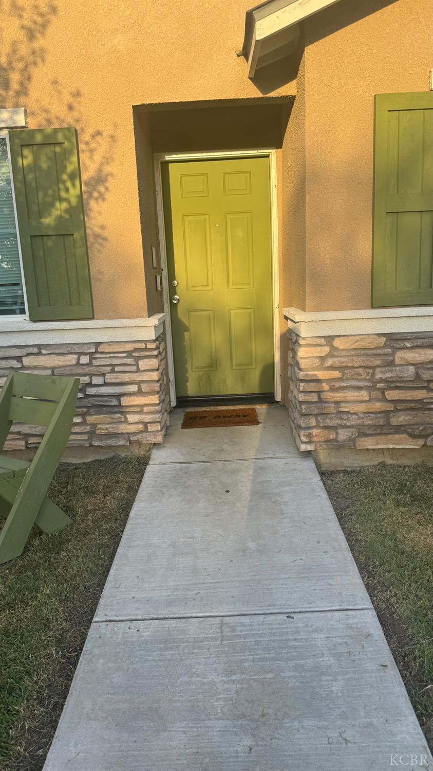 1527 Hume Lake Ave, Corcoran, CA 93212