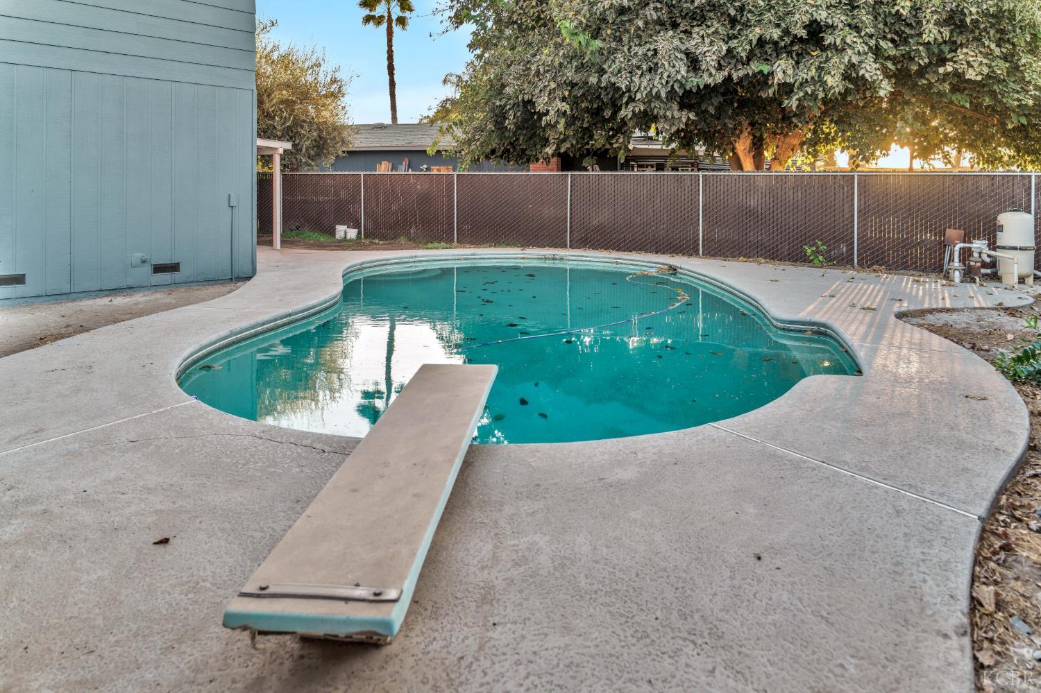 49 Vine St, Lemoore, CA 93245
