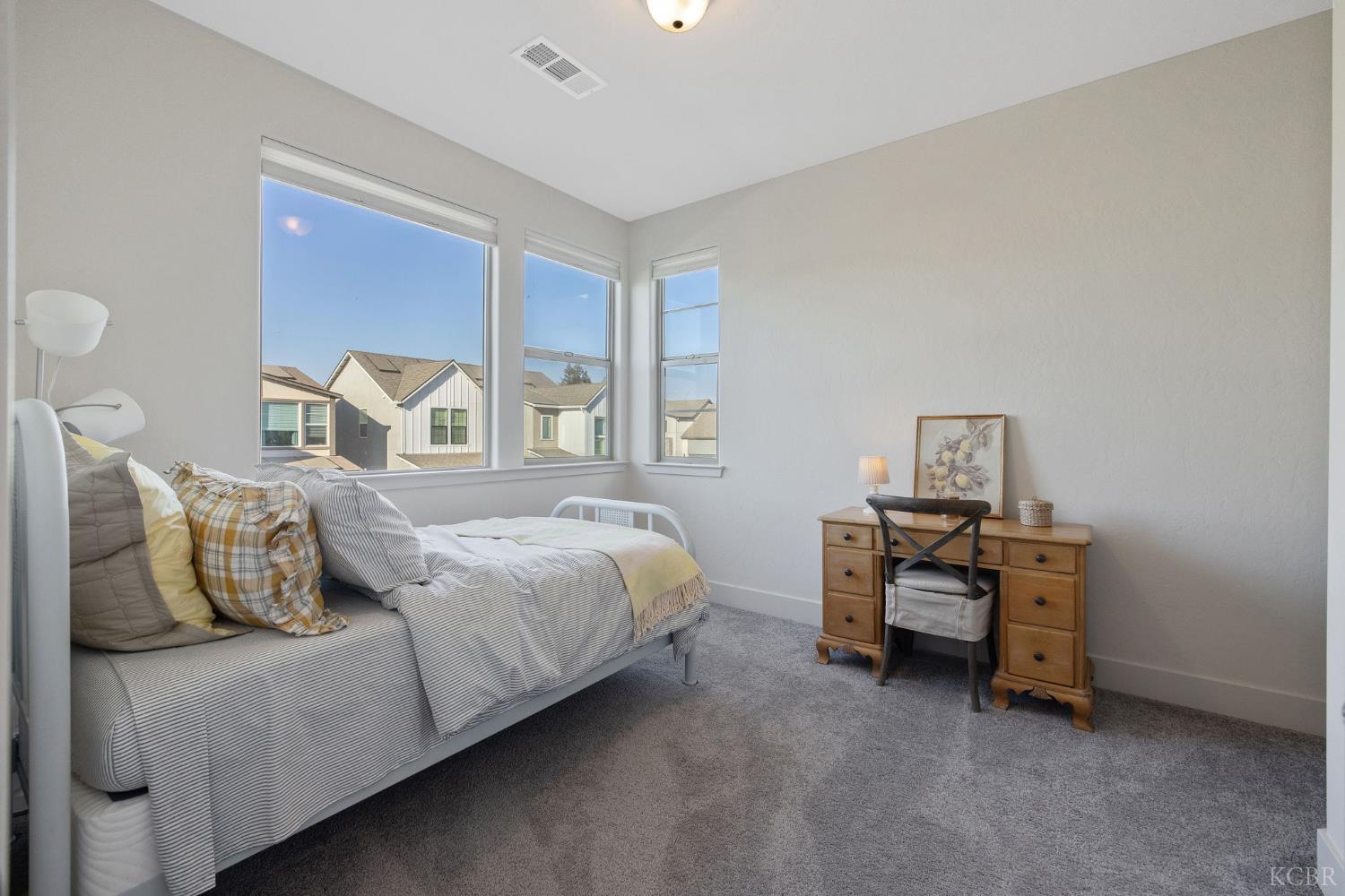 3345 W Florence Ave, Visalia, CA 93277
