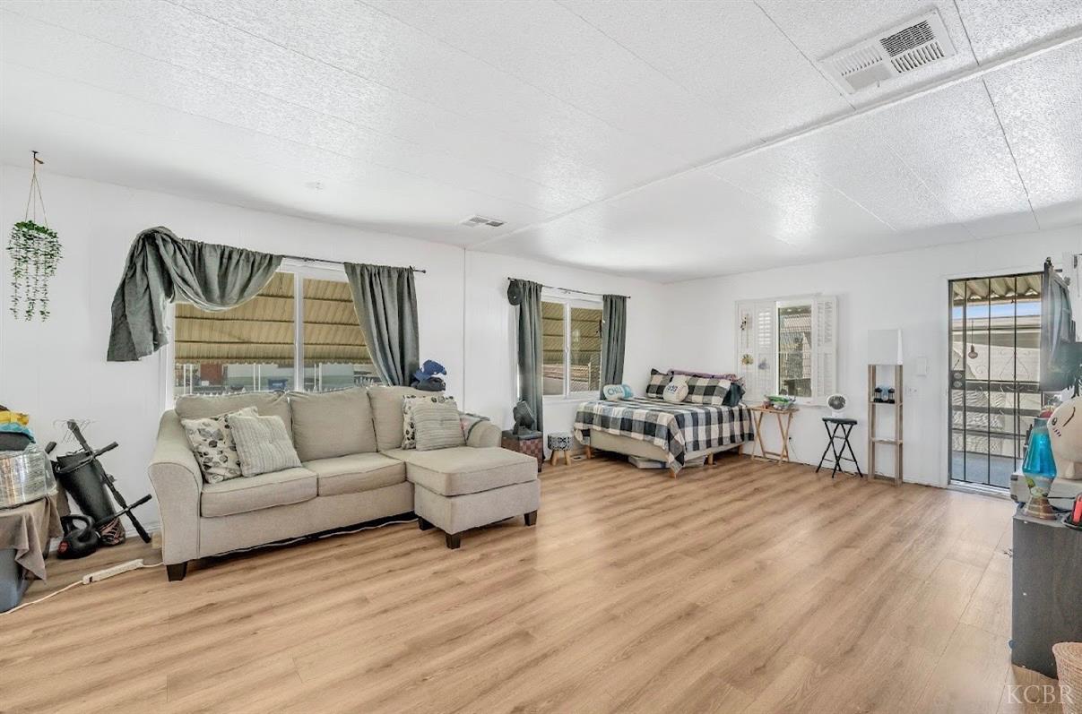 852 E Grangeville spc 1 Blvd, Hanford, CA 93230