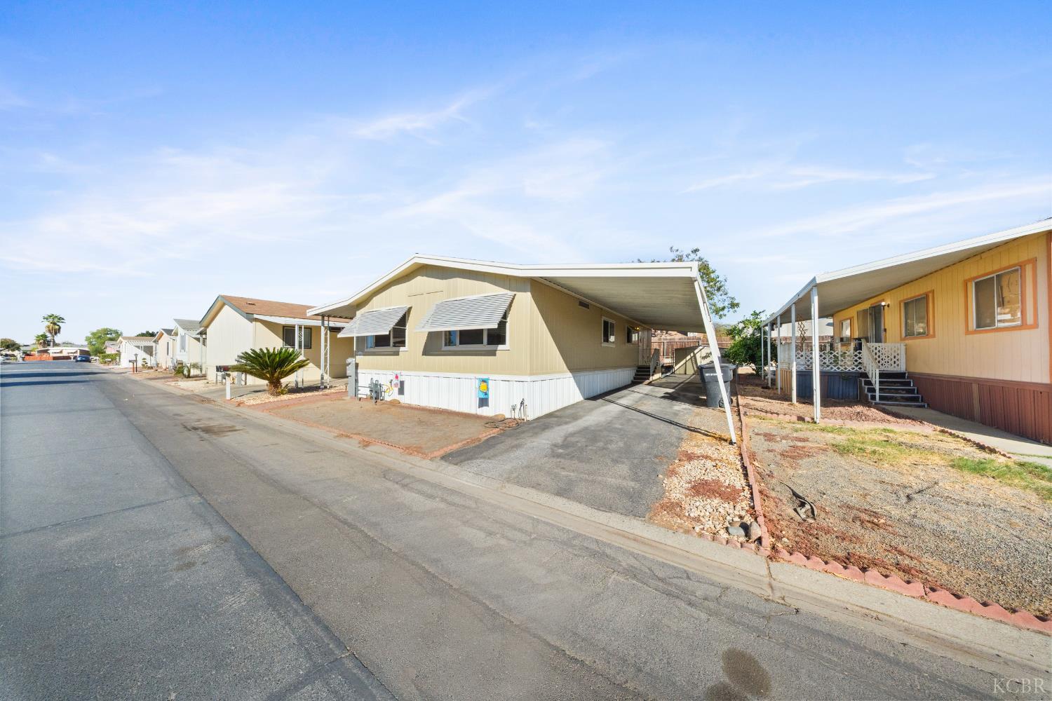 860 #61 E Grangeville Blvd, Hanford, CA 93230