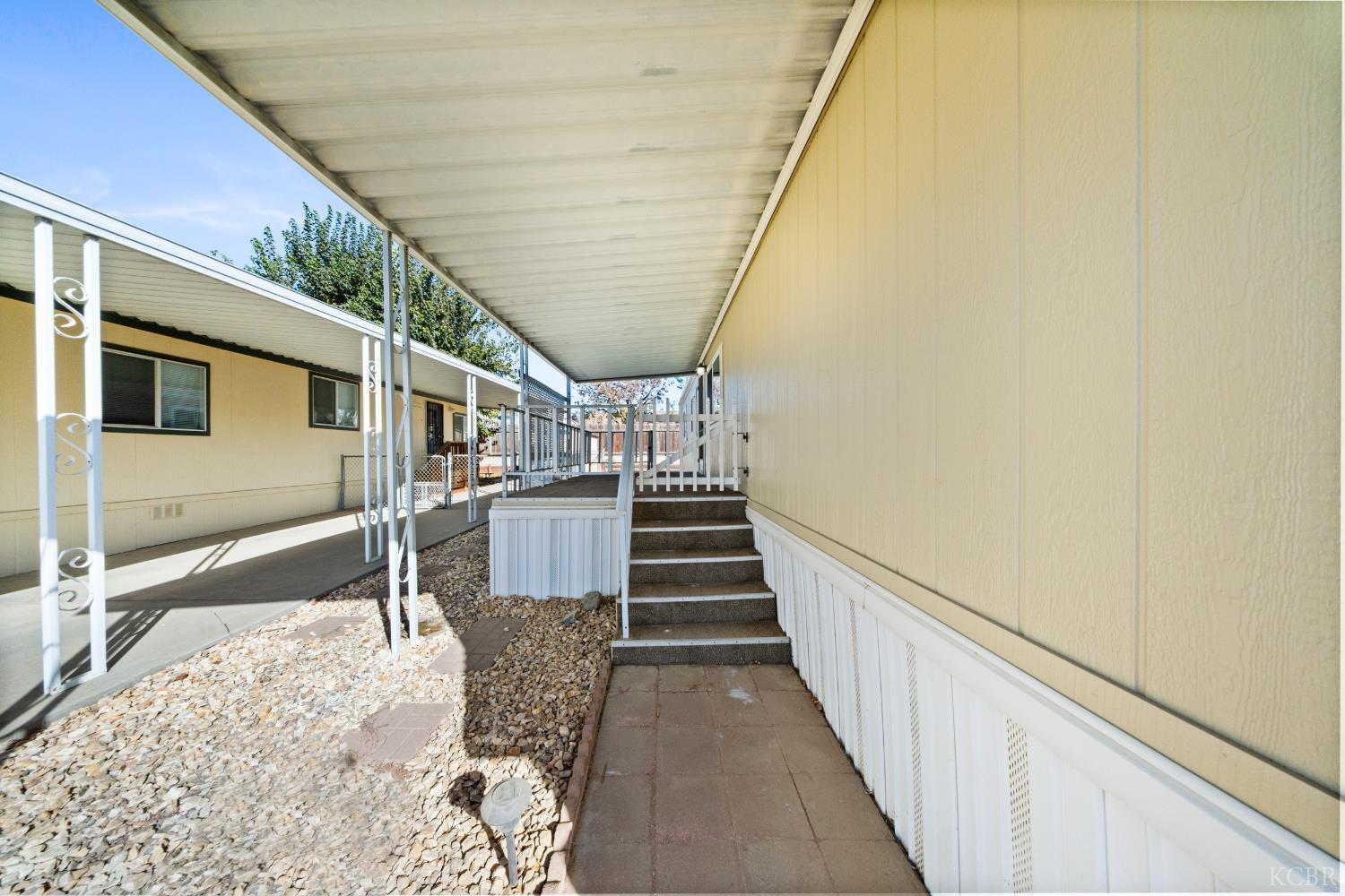 860 #61 E Grangeville Blvd, Hanford, CA 93230