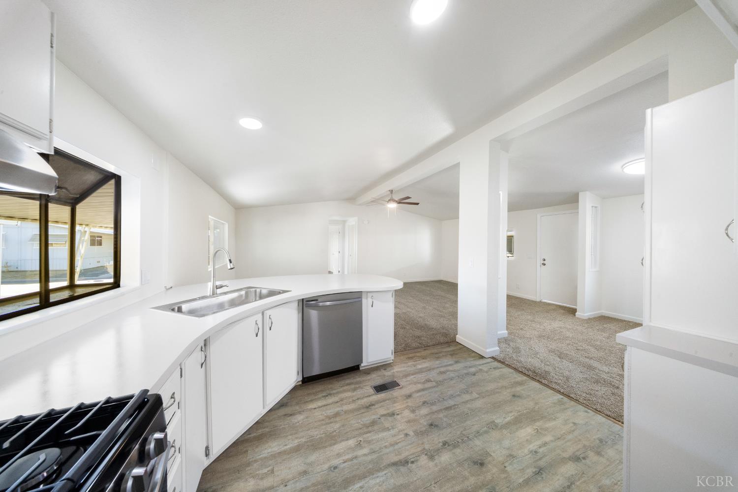 860 #61 E Grangeville Blvd, Hanford, CA 93230
