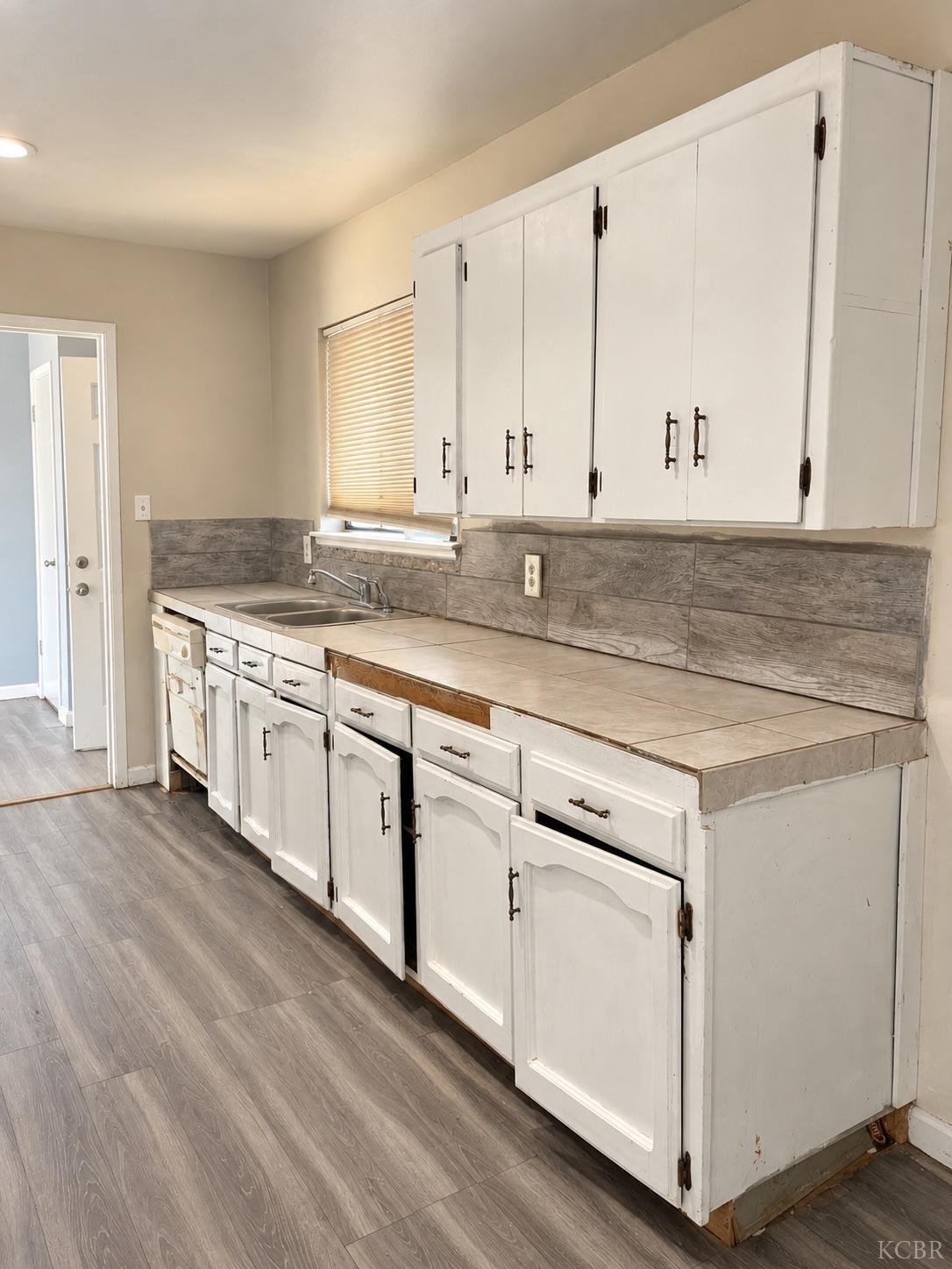 821 W Swift Ave, Fresno, CA 93705