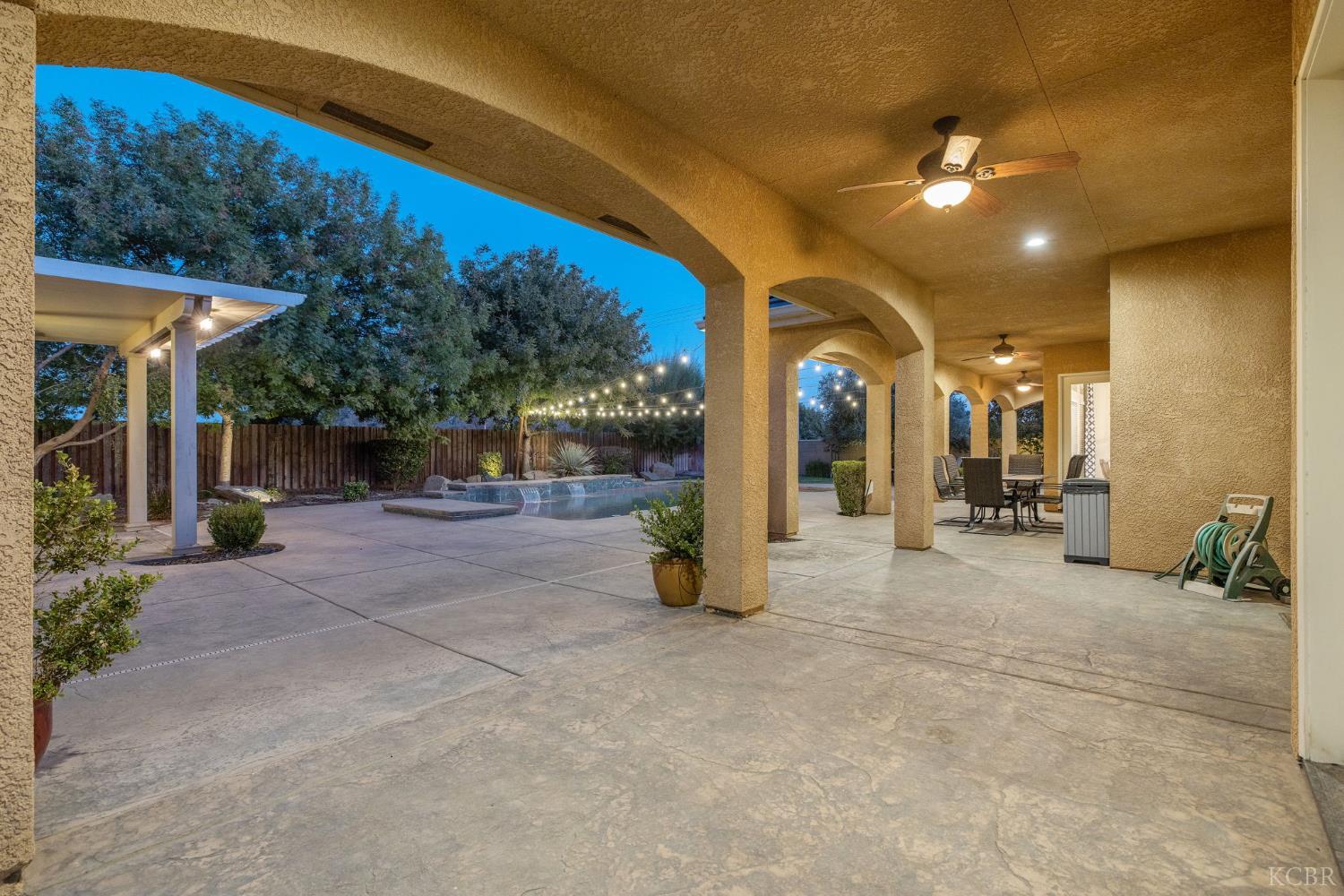 2527 Meadow View Dr., Hanford, CA 93230