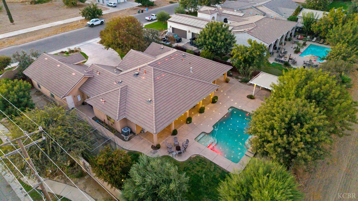 2527 Meadow View Dr., Hanford, CA 93230