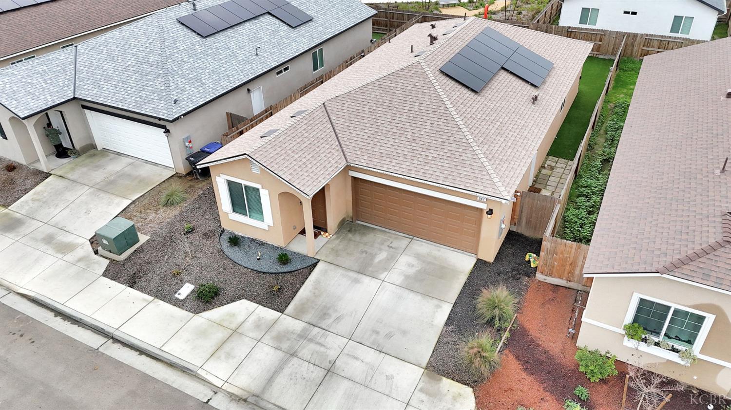 547 Sandtrap Ln, Lemoore, CA 93245