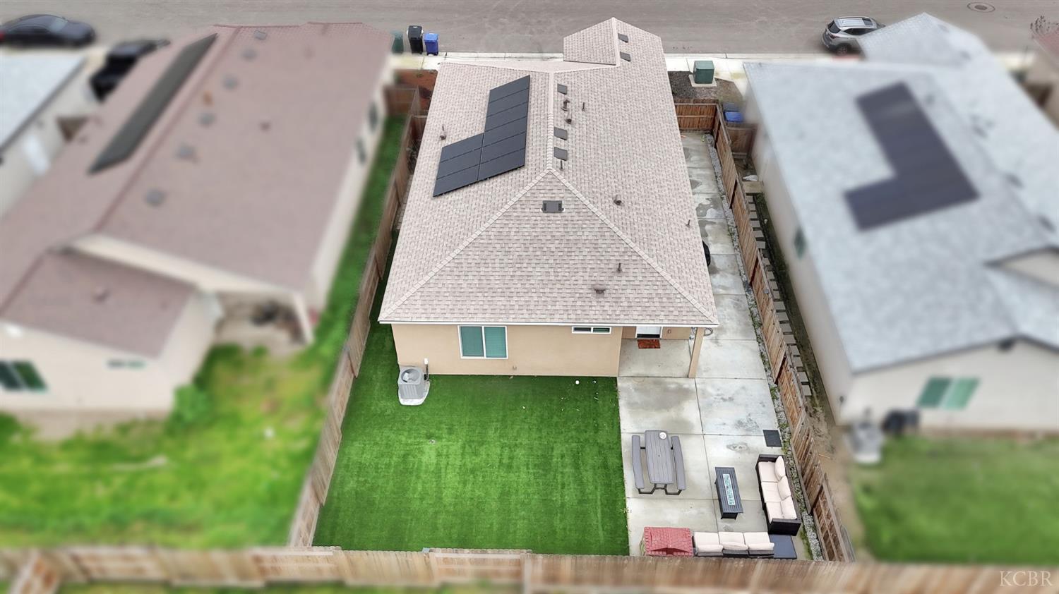 547 Sandtrap Ln, Lemoore, CA 93245