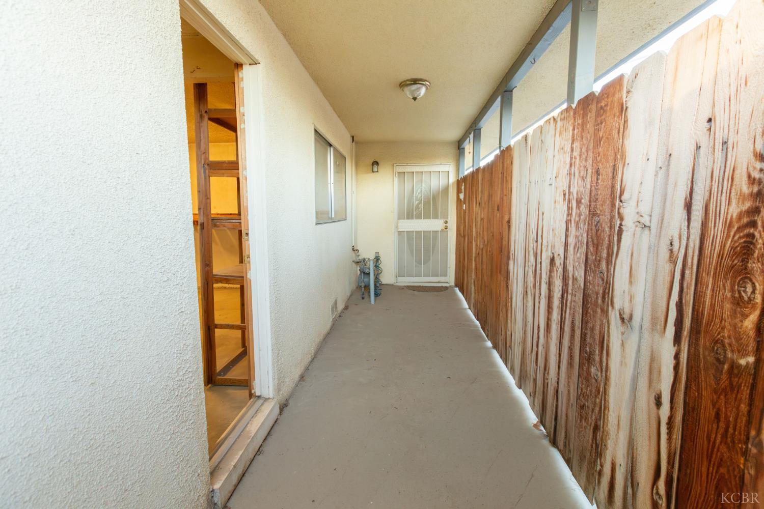 2440 E Howard Ave, Visalia, CA 93292