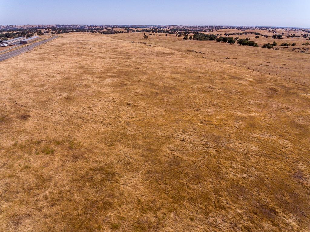 2 La Grange Rd, La Grange, CA 95329