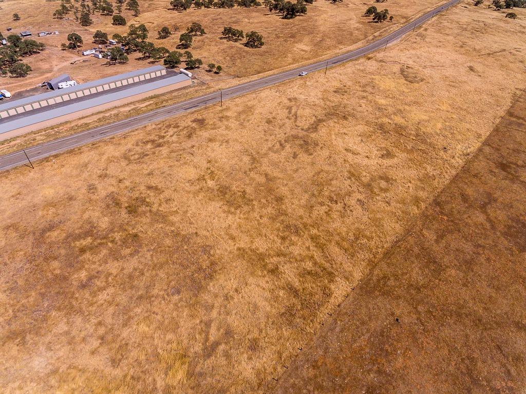 2 La Grange Rd, La Grange, CA 95329