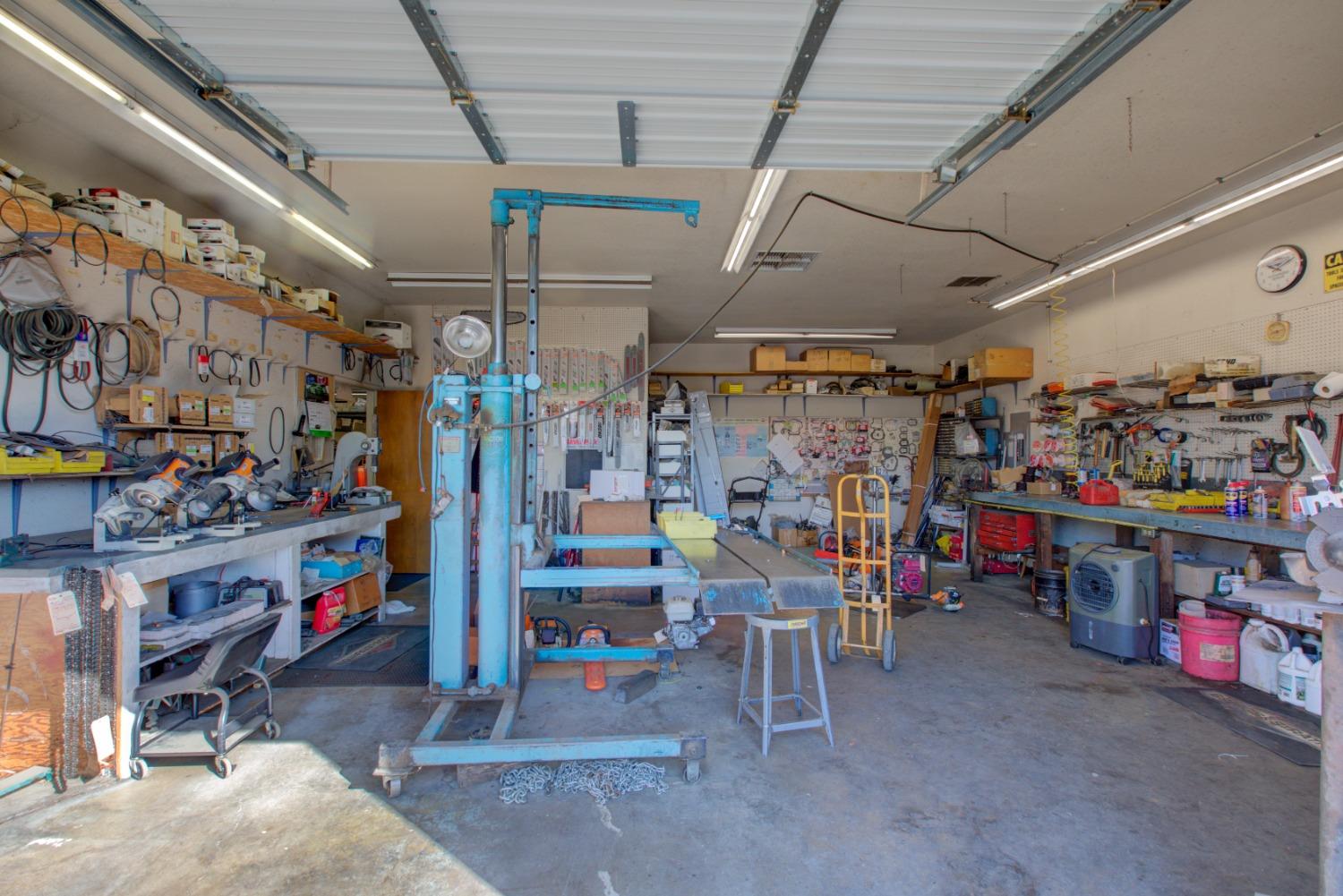 6852 N Winton Way, Winton, CA 95388