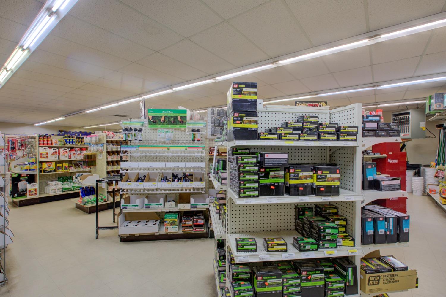 6852 N Winton Way, Winton, CA 95388