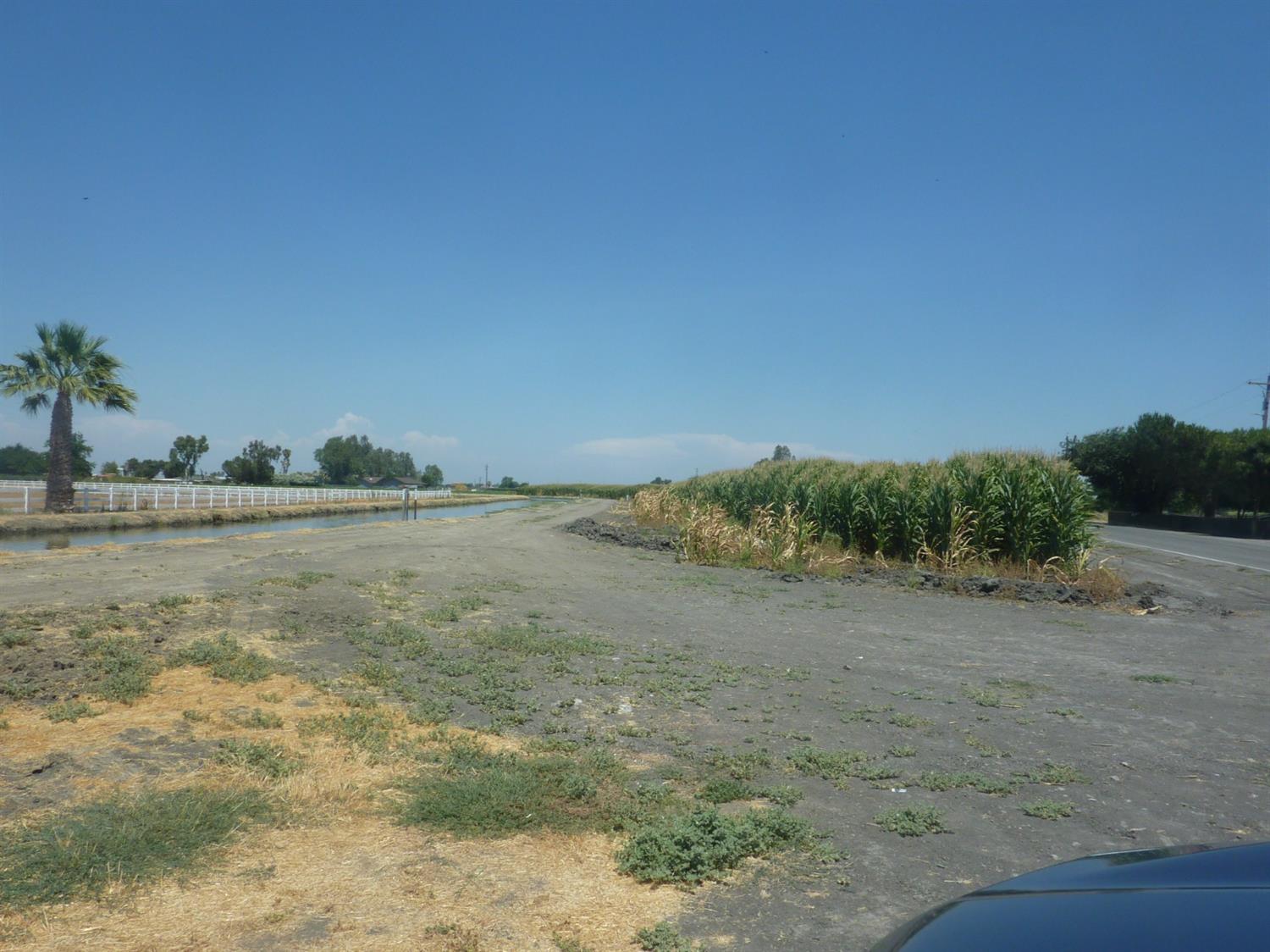 8628 Eucalyptus Rd, Dos Palos, CA 93620