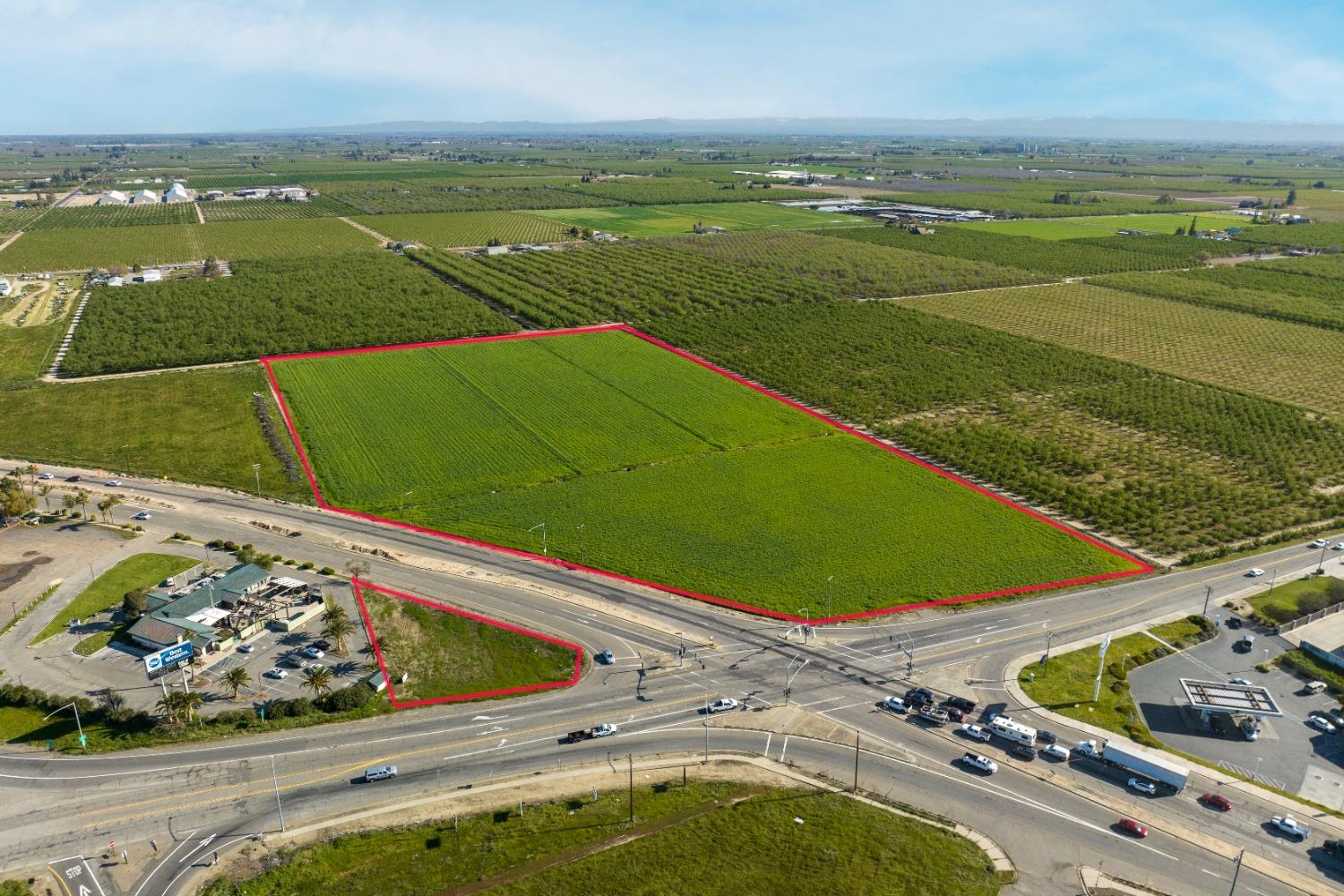 99 Golden State Hwy, Turlock, CA 95382