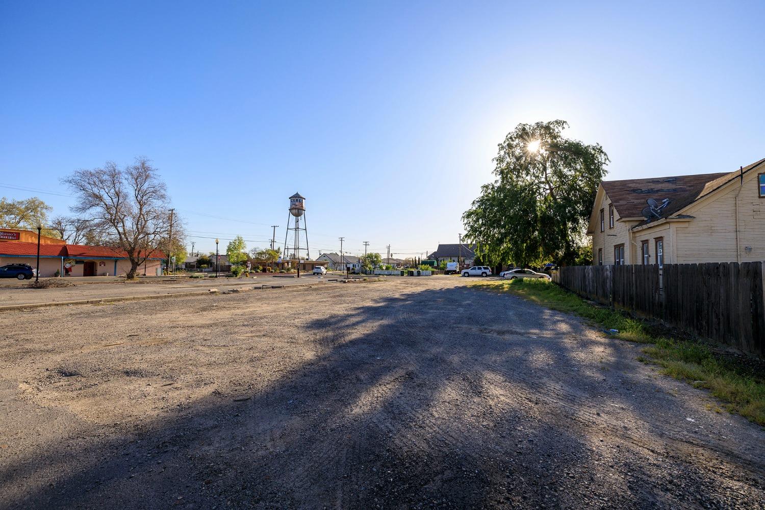 0 5th St, Ceres, CA 95307