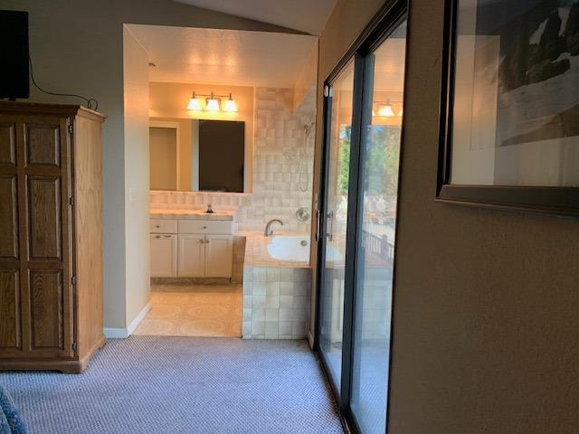 1242 River Bluff Dr, Oakdale, CA 95361