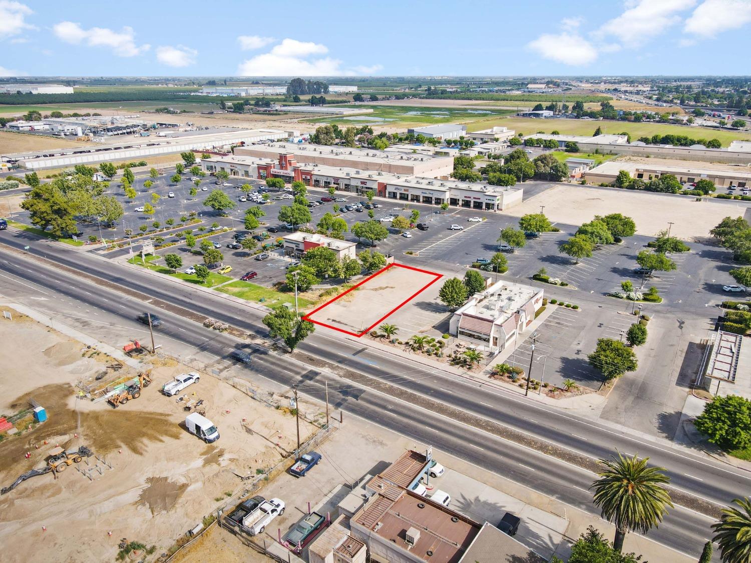 2175 W Main St, Turlock, CA 95380