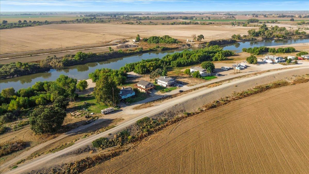 26925 airport, Manteca, CA 95337