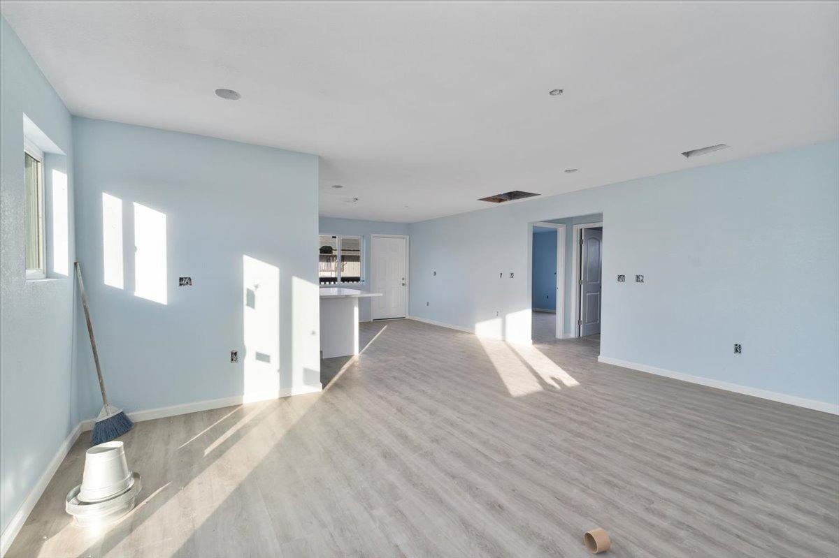 26925 airport, Manteca, CA 95337