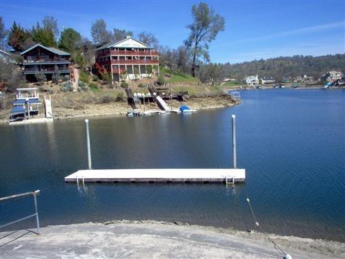 5060 Fong Dr, Copperopolis, CA 95228