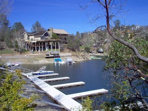 5060 Fong Dr, Copperopolis, CA 95228