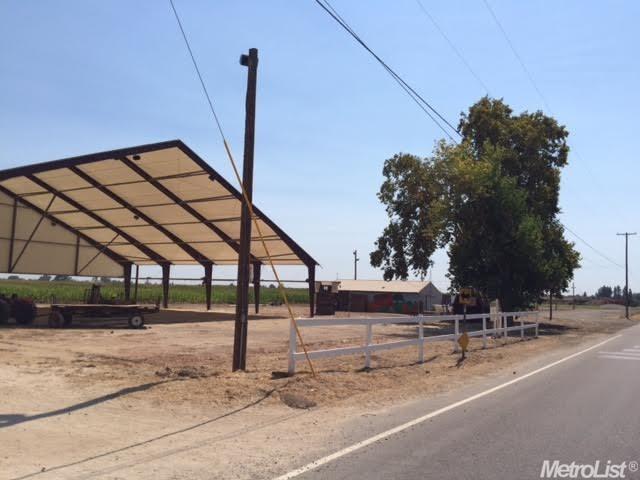 716 N Daubenberger Rd, Turlock, CA 95380