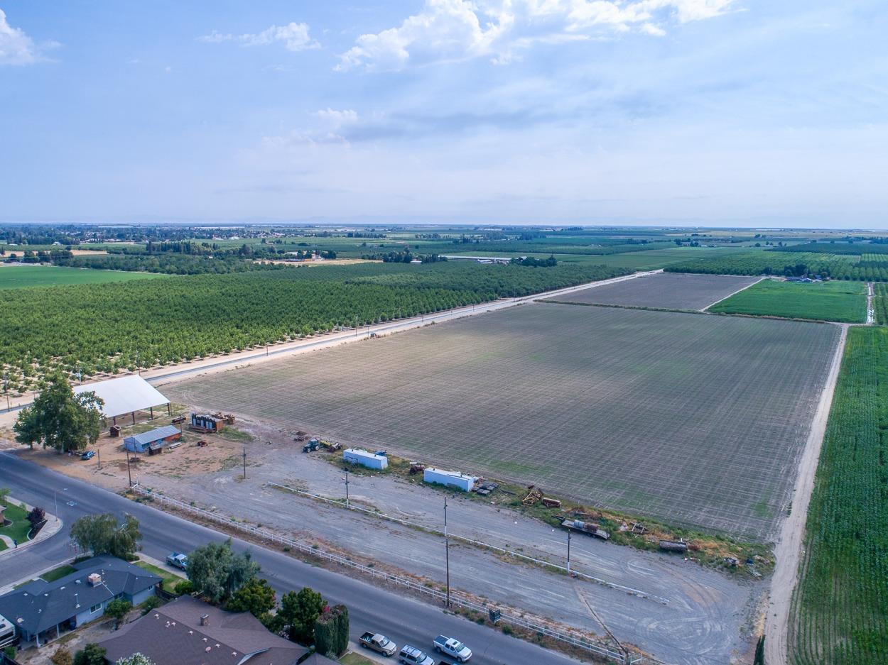 716 N Daubenberger Rd, Turlock, CA 95380