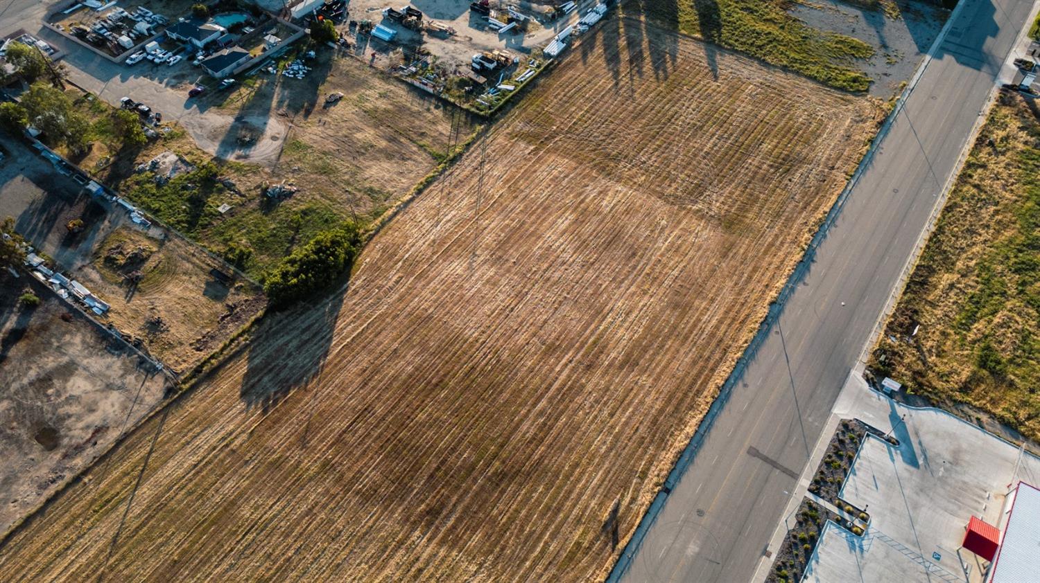 308 Prosperity Blvd, Chowchilla, CA 93610